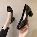 Tacones altos franceses con punta cuadrada