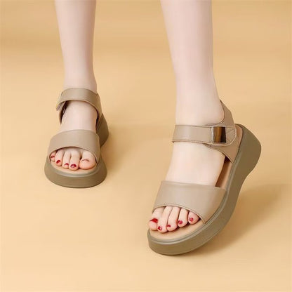 Sandalias romanas con plataforma