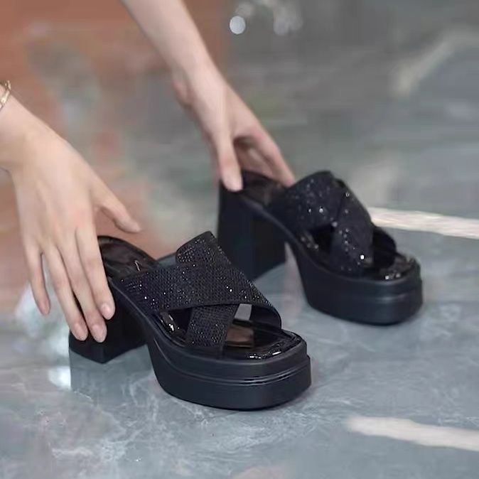 Nuevos tacones altos de bloque 2025