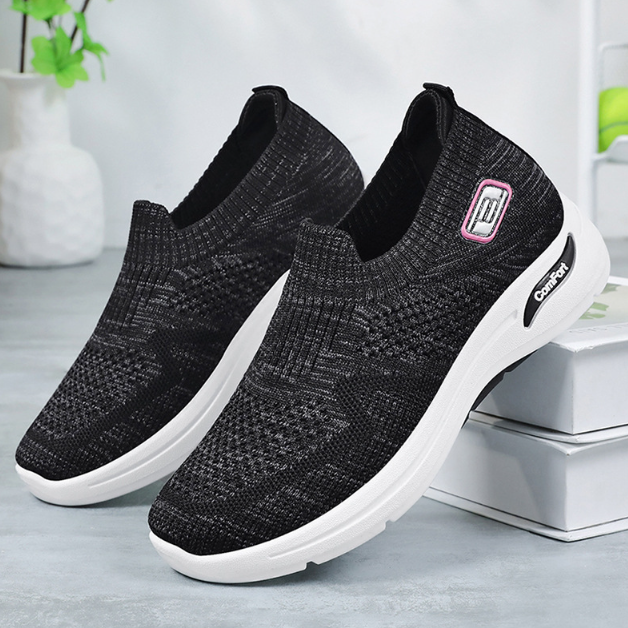 Nuevos zapatos casuales de moda