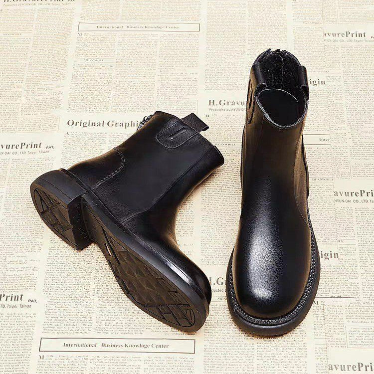 Botines de Piel de Caña Corta y Estilo Versátil