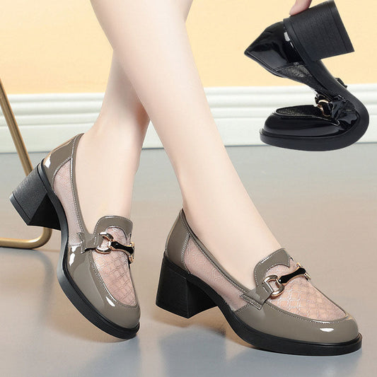 Mocasines de charol con tacón de bloque