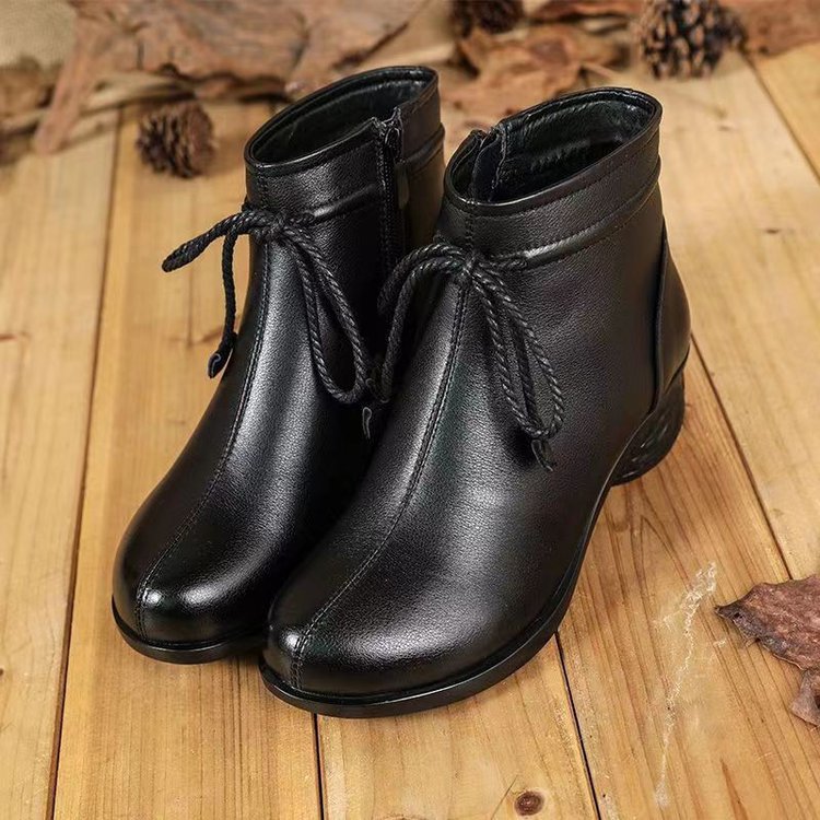 Botines de Piel Suave con Cordones