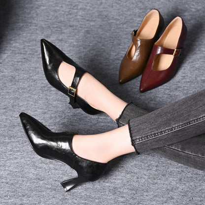 Tacones de aguja puntiagudos