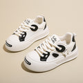 Zapatillas deportivas blancas de moda