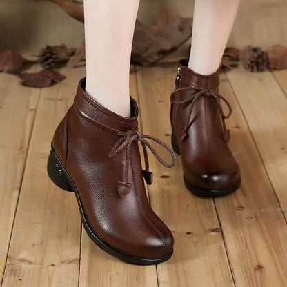 Botines de Piel Suave con Cordones
