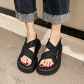 Nuevas sandalias elásticas de suela gruesa