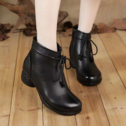 Botines de Piel Suave con Cordones