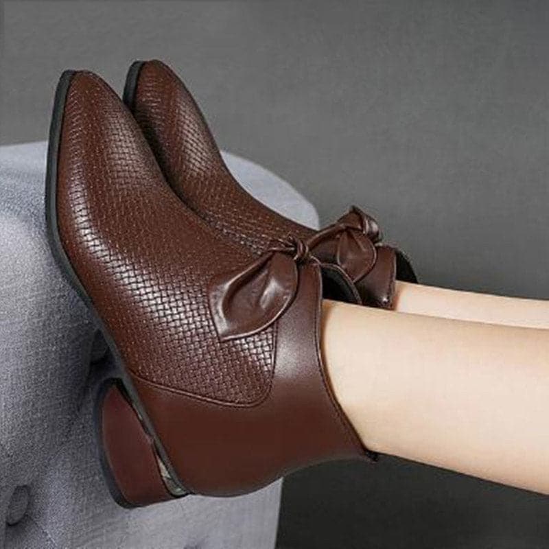 tacones altos de cuero